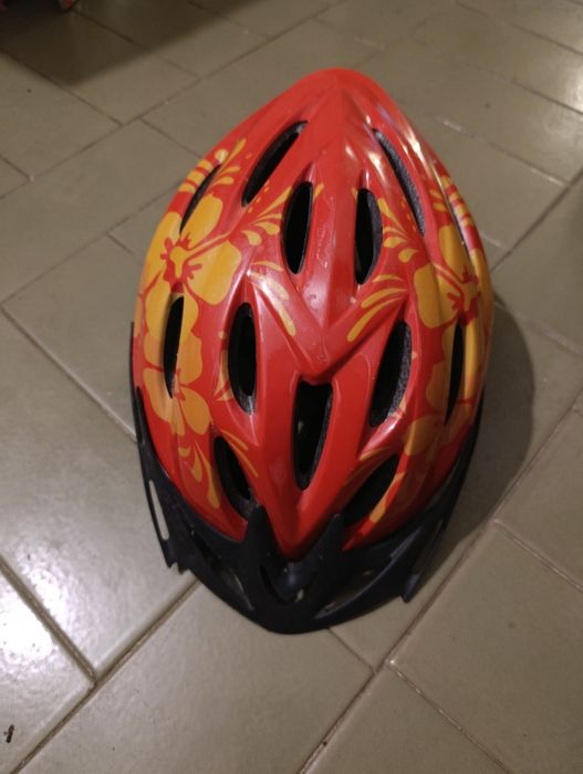 Kask rowerowy czerwony