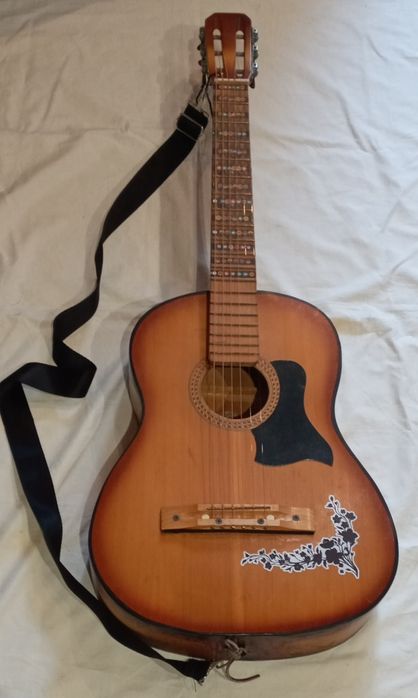 Музыкальный инструмент.