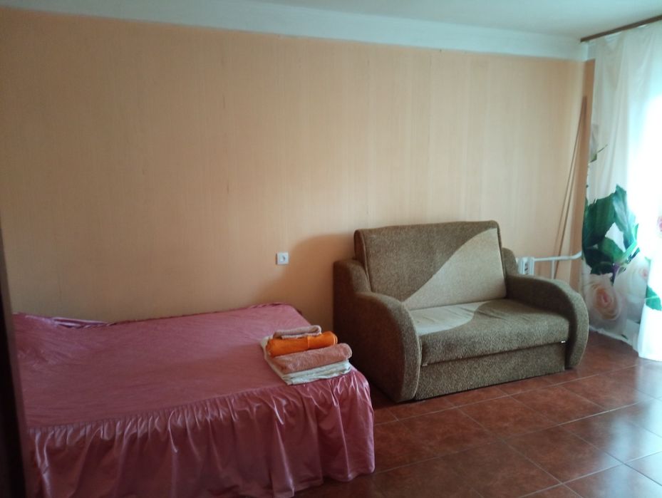 Оболонь, погодинно -500 грн, подобовоово, 2 поверх, кондиціонер,газ