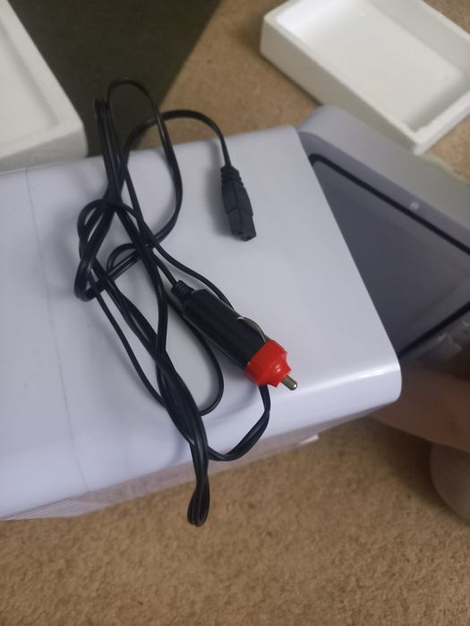 Міні холодильник в авто