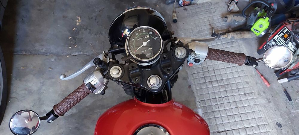Honda custom 125