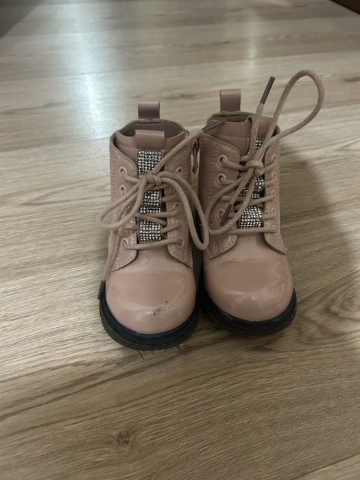 Продам ботинки 24 розмір