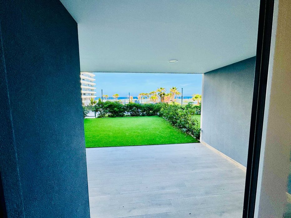 Апартаменти з 2 спальнями · 1-ша лінія моря · Три Басейни · Іспанія