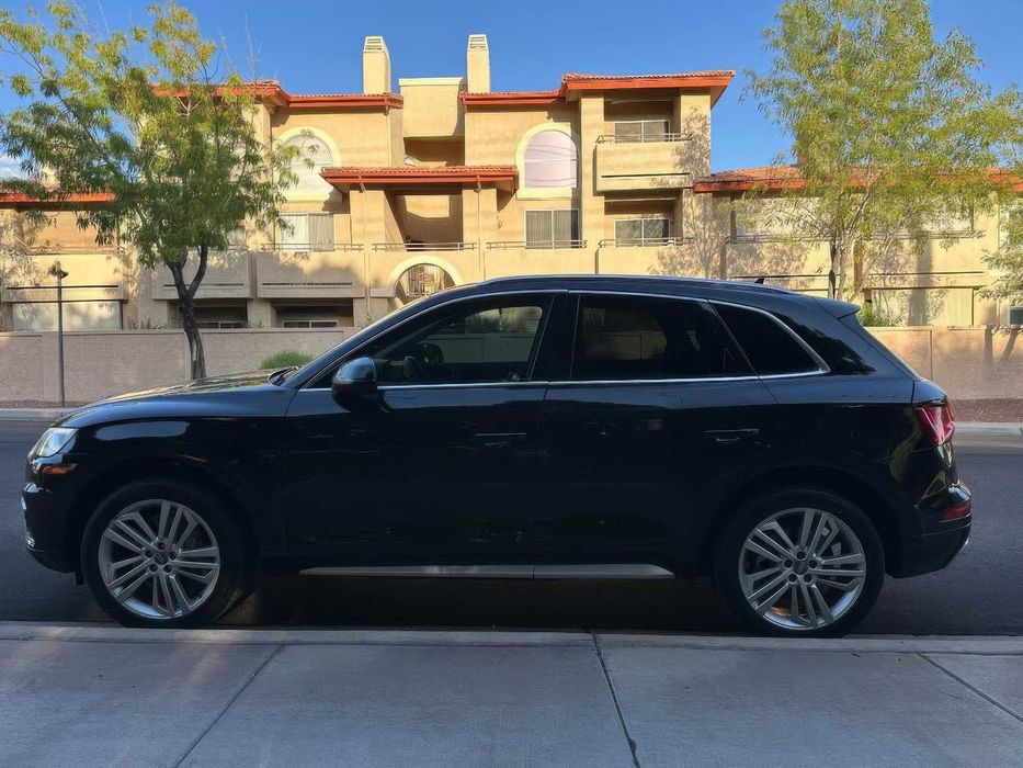 Audi Q5 quattro Prestige      2019