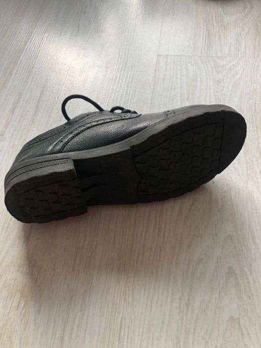 Sapatos n33 usados apenas uma vez