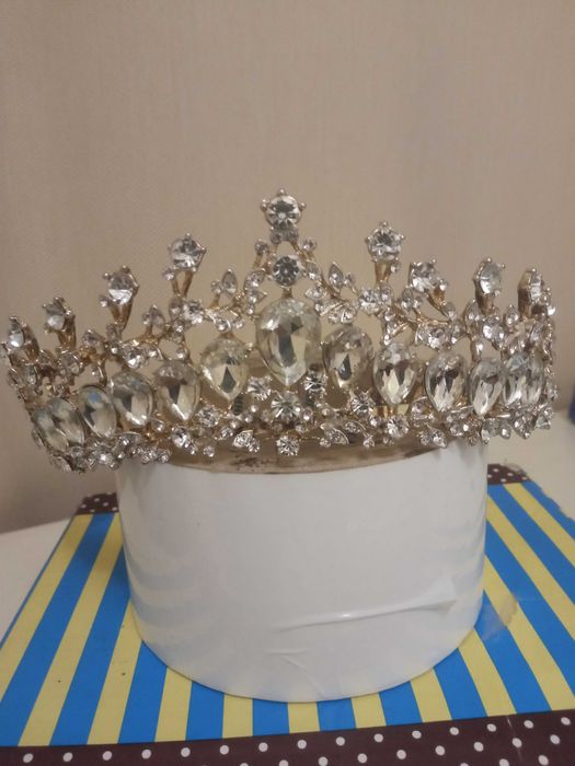 Корона діадема випускний весілля