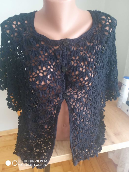 В'язаний топ ( розмір 50-52 ;ручна робота , гачок, 100% бавовна)