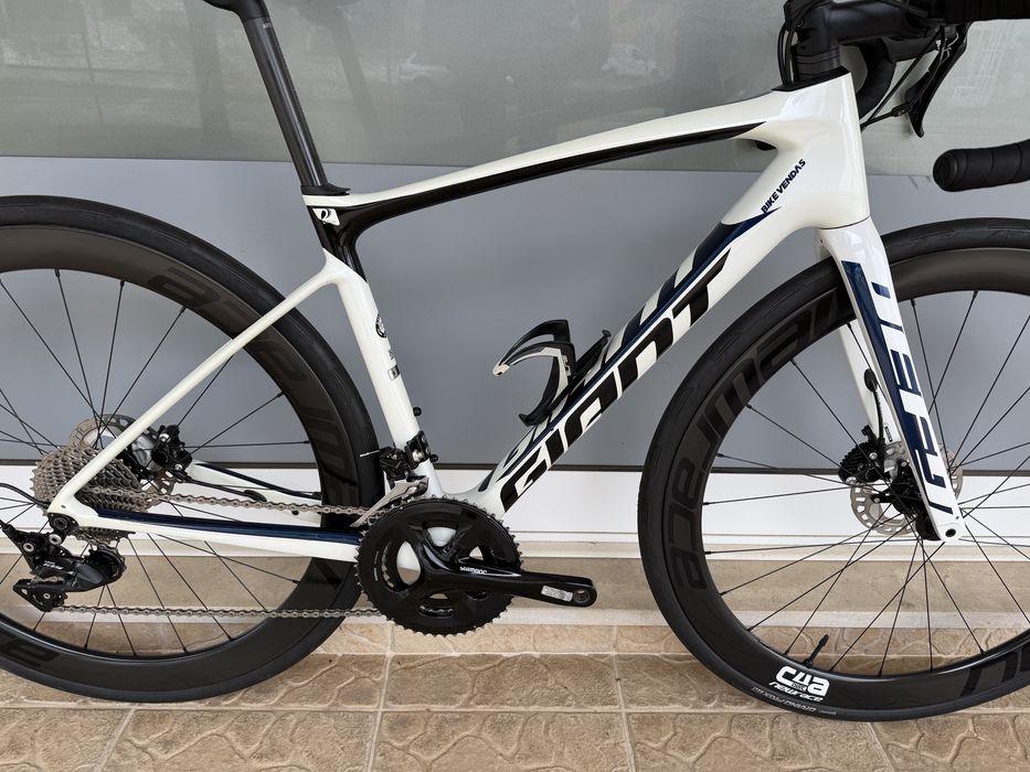 Bicicleta giant - rodas em carbono