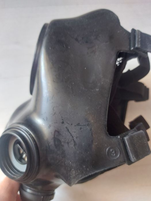 Новий комплект противогазу ОМ-90