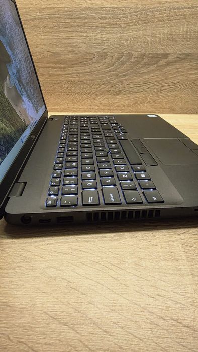 Laptop Dell Latitude i5-8365U 16GB DDR4 256GB SSD M.2 Win11Pro