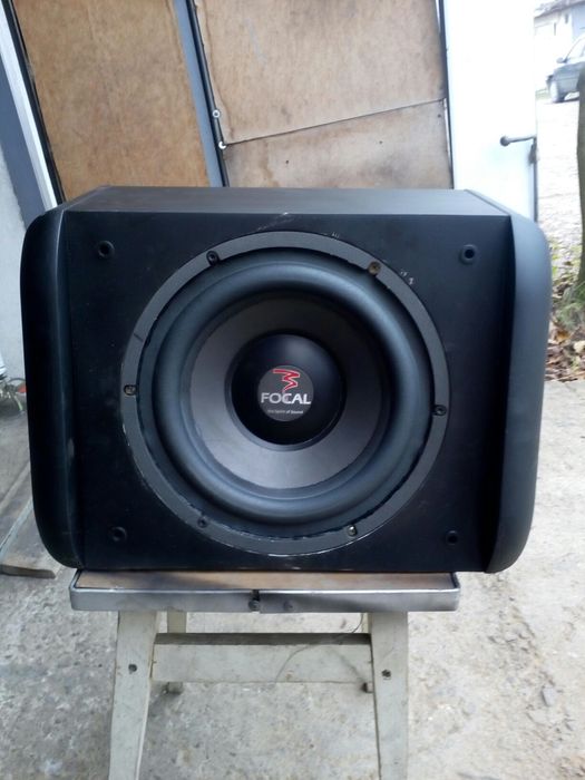 Продам сабвуфер FOCAL 1000 ват
