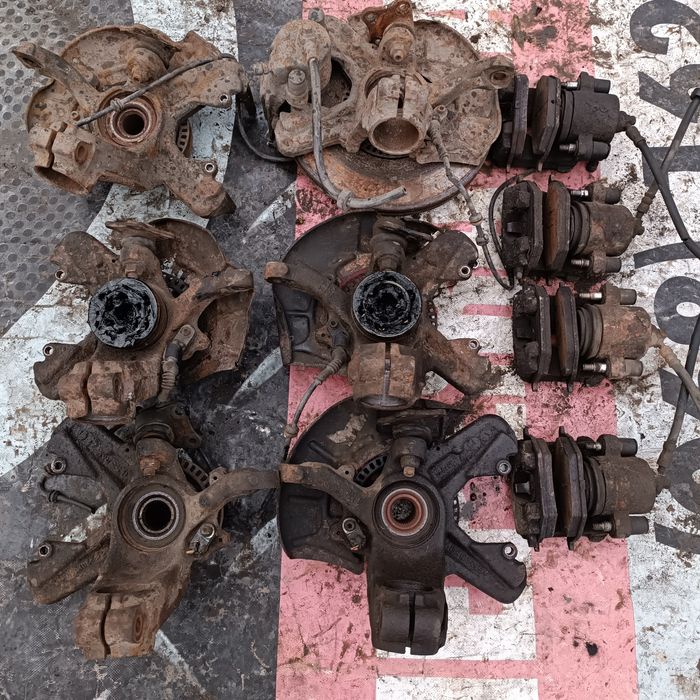 Задня Балка,супорта,цапфа  Skoda Octavia Tour