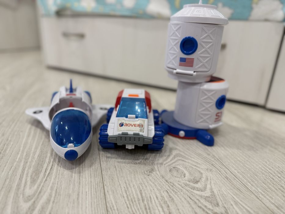 Набір ігровий космічний корабель з космонавтом