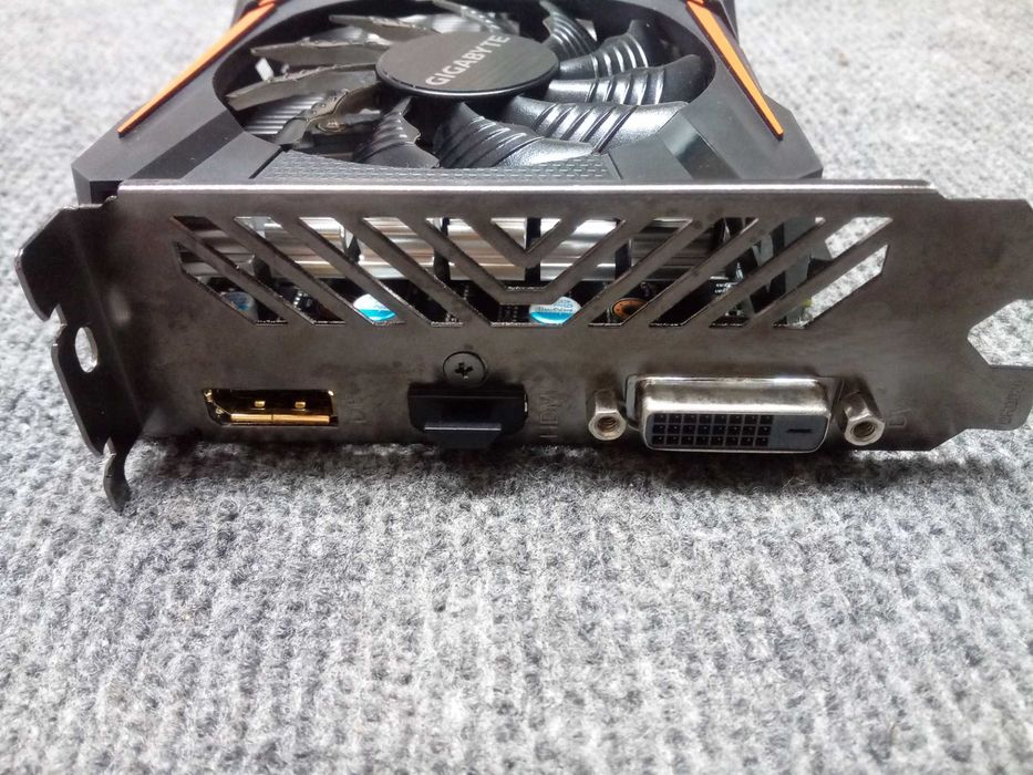 Placa de vídeo - NVIDIA GeForce GTX 1050 TI (4GB / PCI-E)