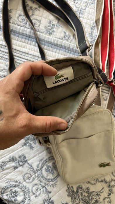 Bolsas da marca Lacoste modelo de 2006