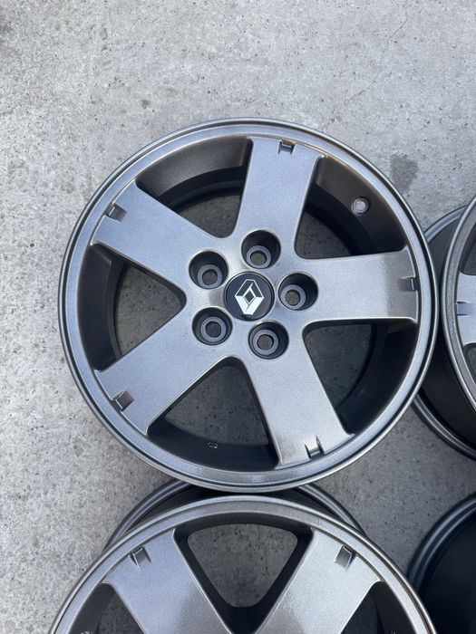 Диски 5*114.3R16 Renault trafic,duster