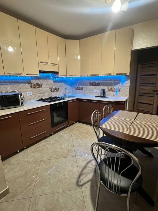 Подобово квартира, Центр міста,Нова квартира,Luxury Apartment здається