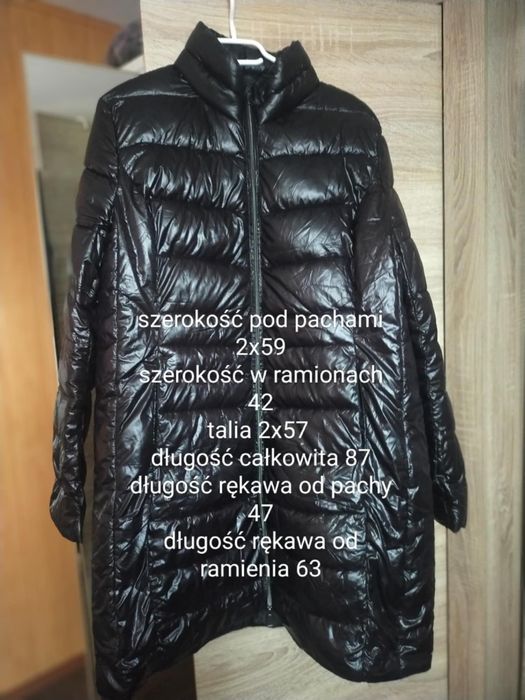 Lekka, połyskująca kurtka damska rozm.38/40