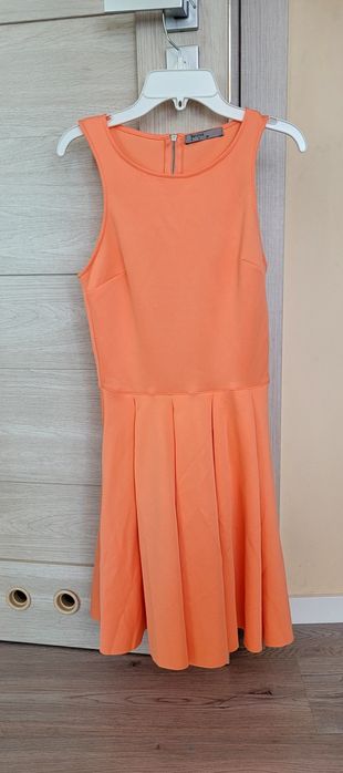 Sukienka na wesele S Bershka