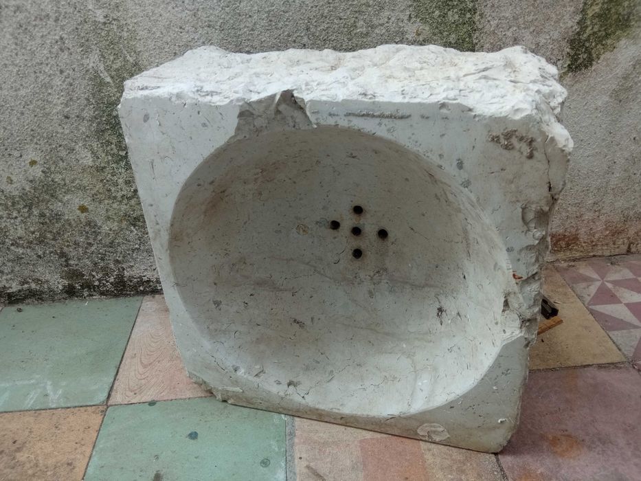 Pia Lavatório Antiga