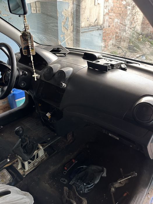 Продам опшивку багажника шевроле авео т250