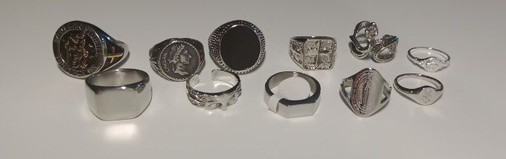 Zestaw sygnetów i pierścieni