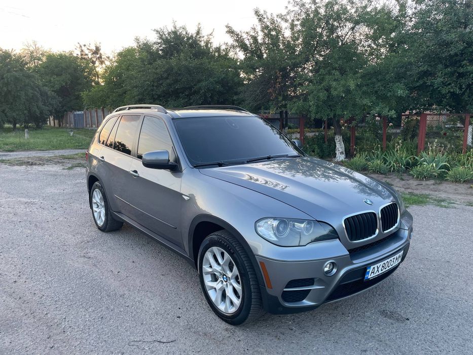 Автомобіль БМВ Х5 Е70