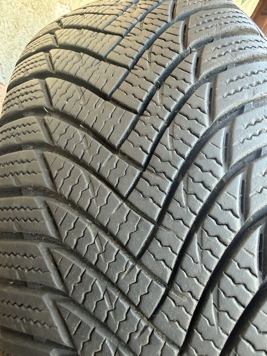 Колеса R15 215 70, 5x114,3 dia 67.1