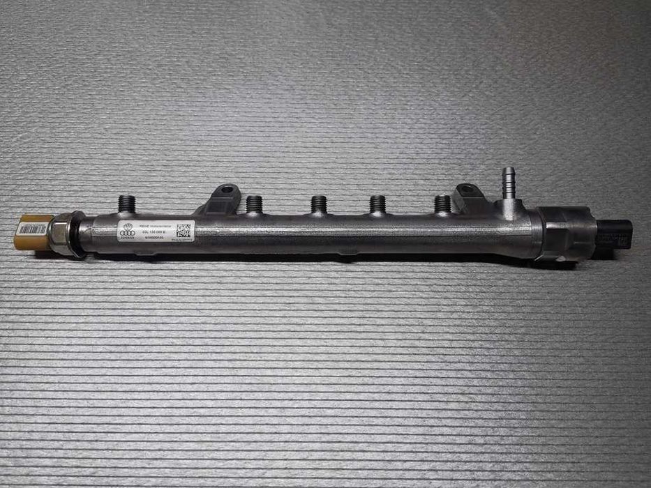 Топливная рейка Volkswagen Caddy 1.6 tdi Touran 1.6 Кадди 1.6 Тоуран