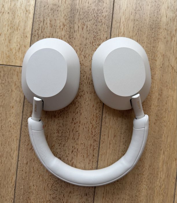 Sony- WH-1000XM5
