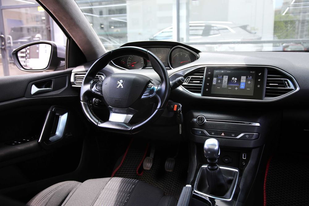 Продам Peugeot 308