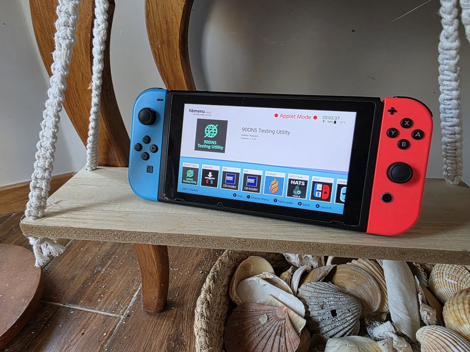 Nintendo Switch V2