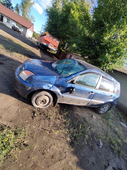 Разбираю форд фьюжн 1.4 бензин