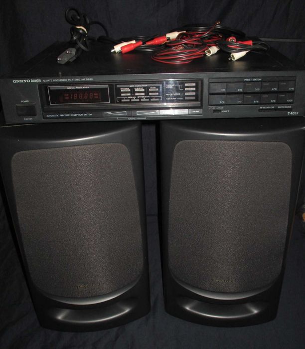 Rádio Onkyo e Colunas Technics