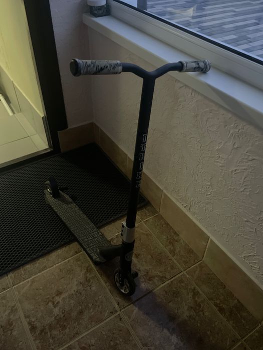 Самокат трюковий itrike