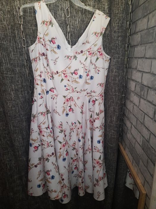 Elegancka wizytowa sukienka r 46