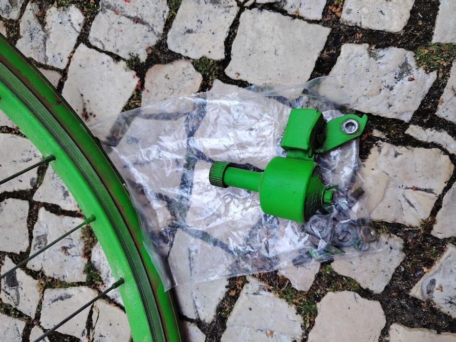 Bicicleta Clássica Verde – Funcional / Decoração de Loja
