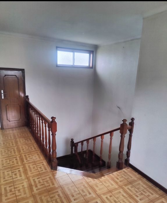 Alugo T3 andar  moradia independente