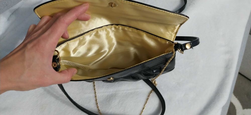 Torebka kopertówka na ramię i do ręki, ozdobny łańcuszek