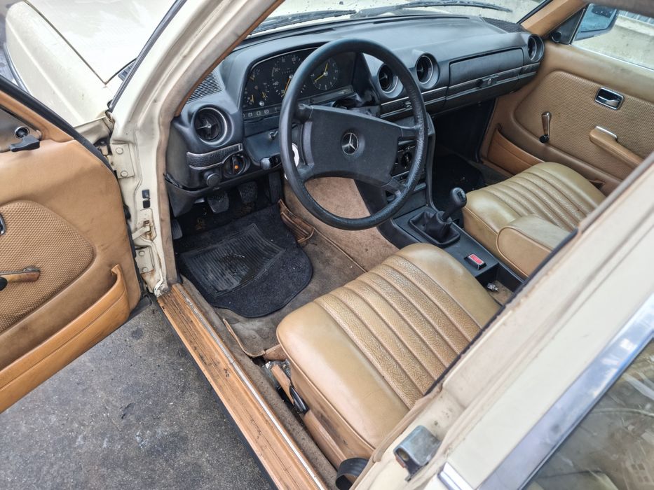 Mercedes 240d / 300d W123