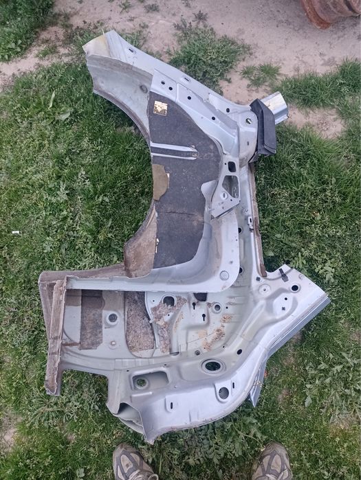 Продам задню праву частину кузова (заднє праве крило / чверть) з Audi A4 B7, універсал, 2007 р.