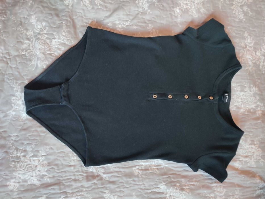 Bawełniane body basic z krótkimi rękawami 10/12 r.