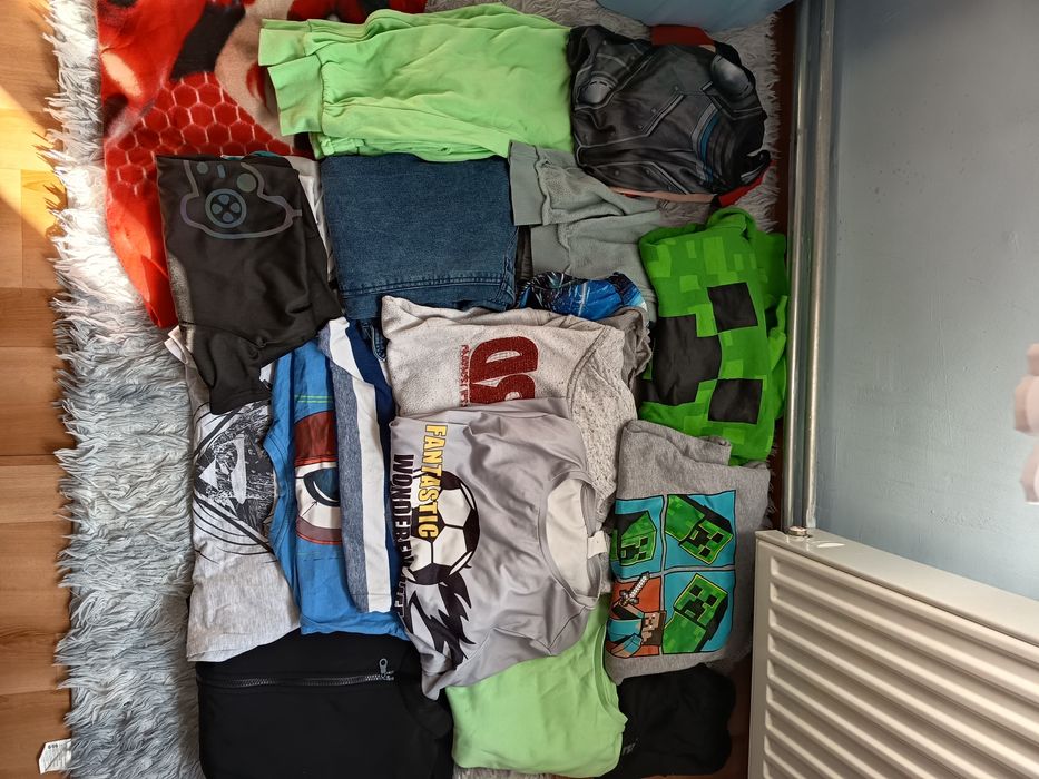 Oddam za darmo ubranka 146