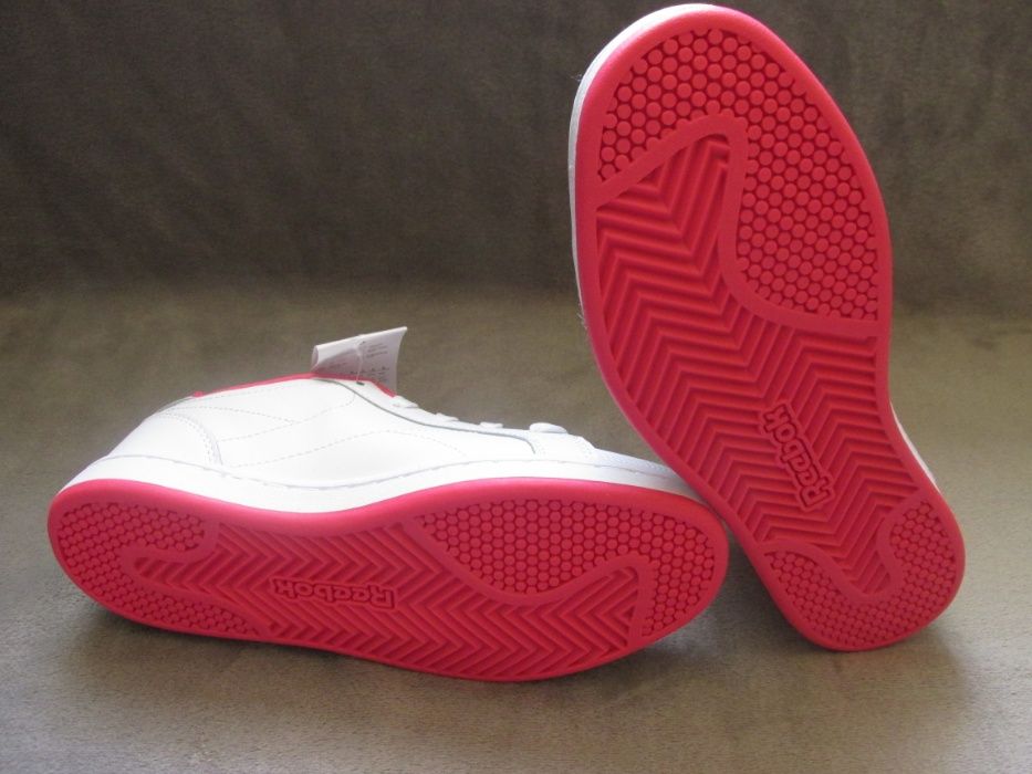 Nowe buty Reebok dla kobiety dziewczyny