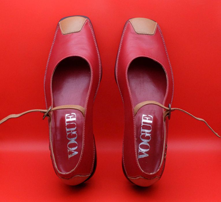 Sapatos de senhora VOGUE novos