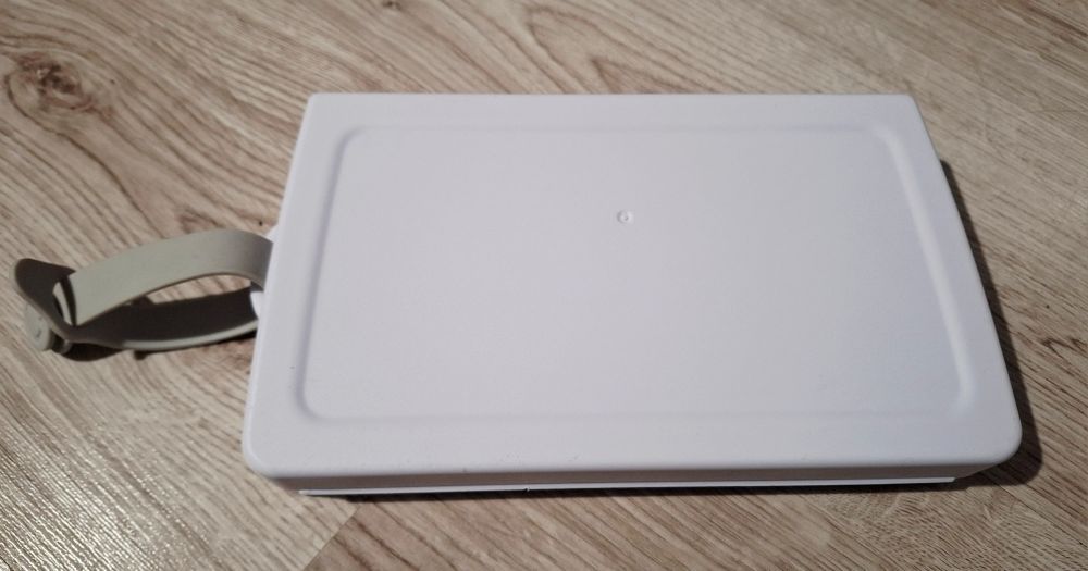 Ubbi on the go - pojemnik na mokre chusteczki