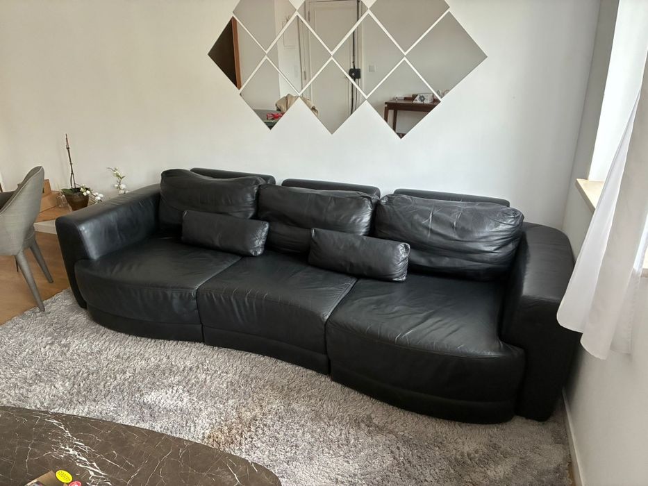 Sofá preto pele modular