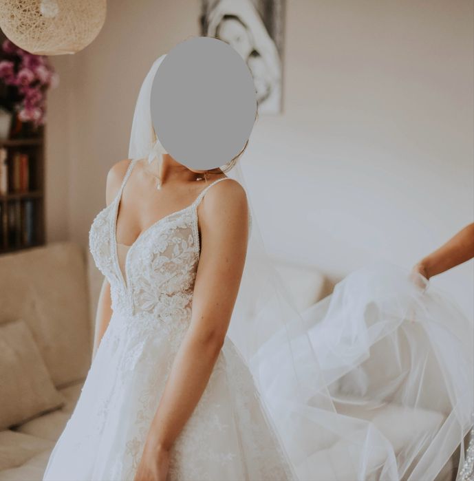 Suknia ślubna Demetrios Cosmobella 8071