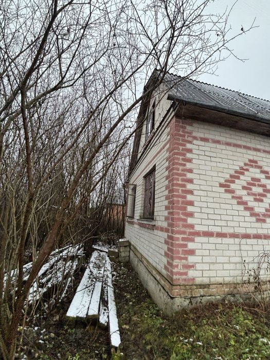 р Дві суміжні земельні ділянки 12 СОТИХ з дачним будинком