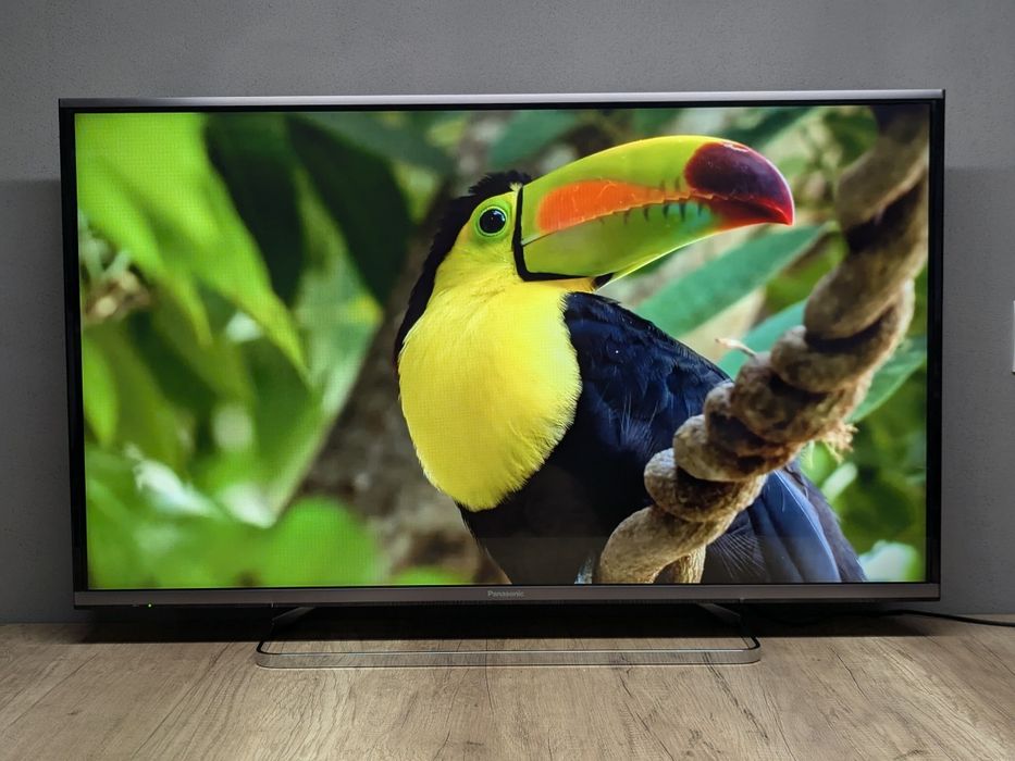 PANASONIC TX-42ASX659 Full HD 120 Гц ,3D, Smart TV,Wi FI, T2-тюнер